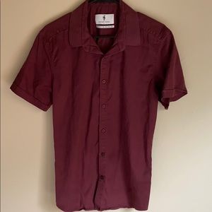 Slim fit short sleeve button down